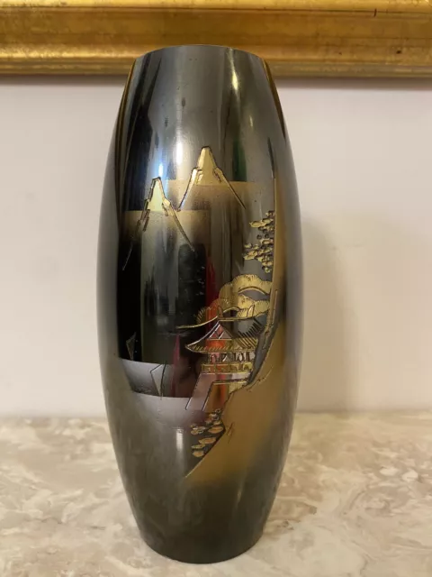 Vintage Fine Arts Japan Black and Gold Vase with Mountain Scene Gold & Silver 3D