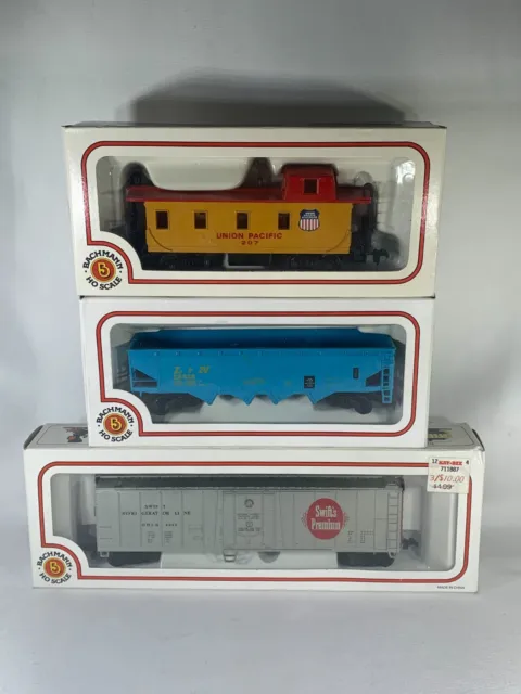 🚂 Athearn HO Scale Train Kits: Burlington Reefer 5027 & Santa Fe F7A Power 3203