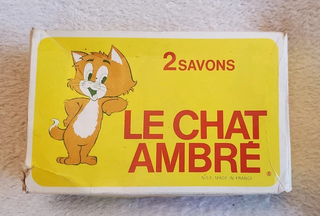 Savon Le Chat Poster Print - Apple Collection Vintage - Posterazzi