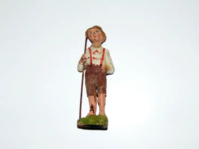 alte 9cm Masse Figur - Hirte Junge mit Stab - für Bauernhof