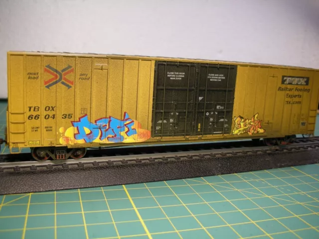 List As – Ho Scale Athearn 60’ High Cube Boxcar Ttx Tbox Weathered New