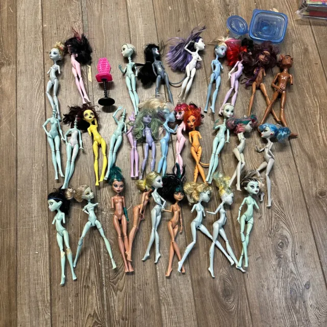 Monster High Dolls Huge Lot For Parts + Accessories