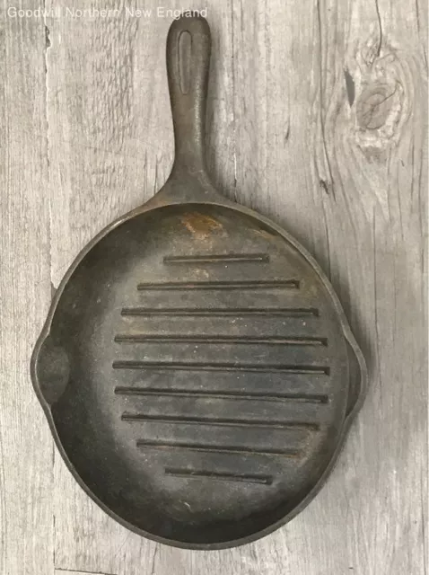 Wagner Ware Sydney 0 1126V Cast Iron 9" Grill Skillet