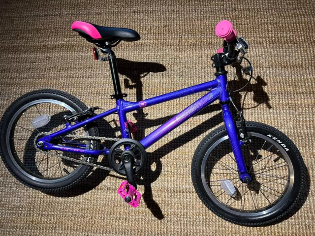 CARRERA COSMOS 16 Inch Girls Bike Purple Pink Excellent Condition