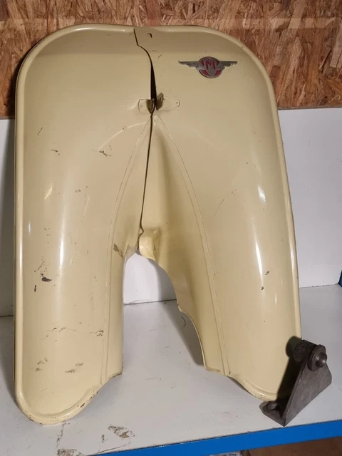 N.O.S paire de pare jambes MOTOBECANE MOTOCONFORT mobylette 44 Av44 av 42 48
