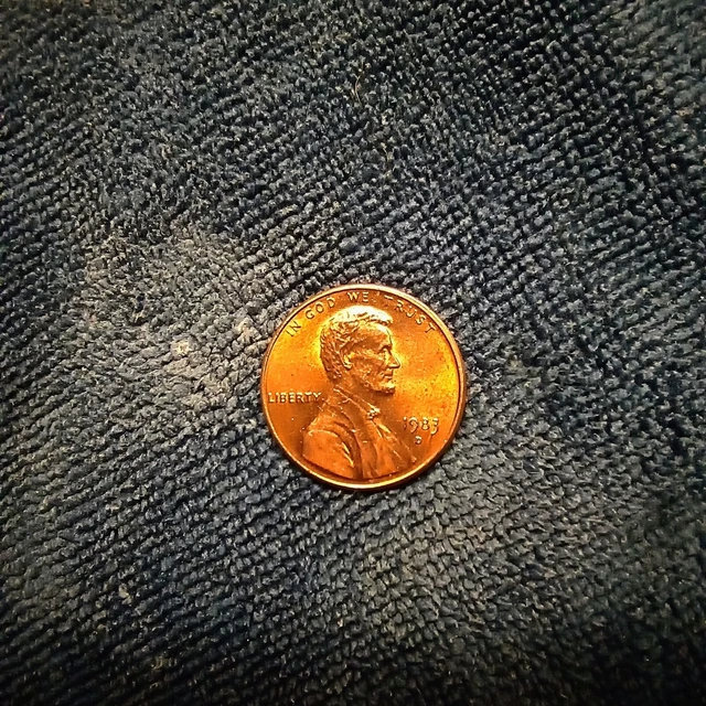 1983 ddr lincoln cent Brilliant Red