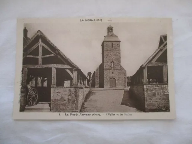 Cpa Orne 61 La Foret Auvray L'eglise Et Les Halles