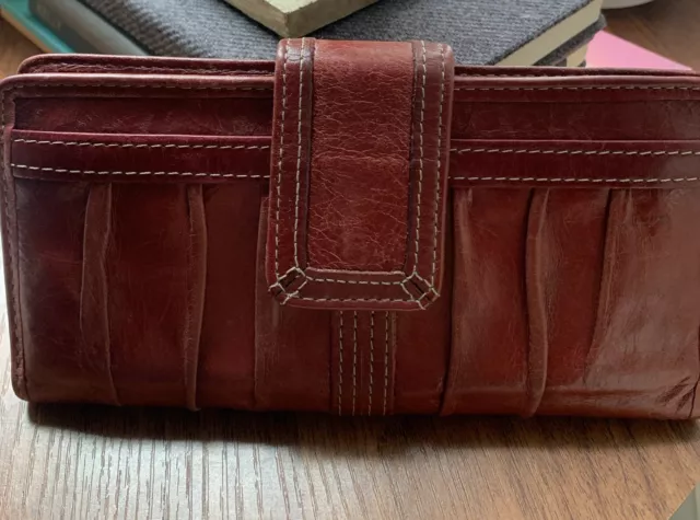 Fossil Pleated Leather Vintage Boho Wallet