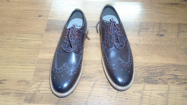 Clarks pitney top