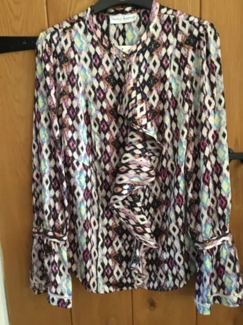 BNWT TRINNY & SUSANNAH Size 8 Patterned Long Bell Sleeve Blouse  Waterfall Frill