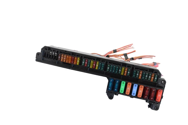 Boîte à Fusibles Bloc Distribution ENG - Pour Fusibles Mega & Midi 12/24V - Neuf