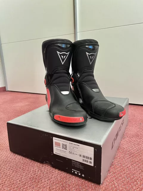 Dainese Sport Master Gr. 46 GoreTex Motorrad Stiefel wasserdicht schwarz-lavarot