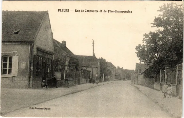 CPA PLEURS-Rue de CONNANTRE et de FERE-CHAMPENOISE (347157)