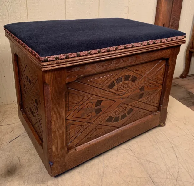 Antique Chestnut Small Lift-Top Blanket Chest