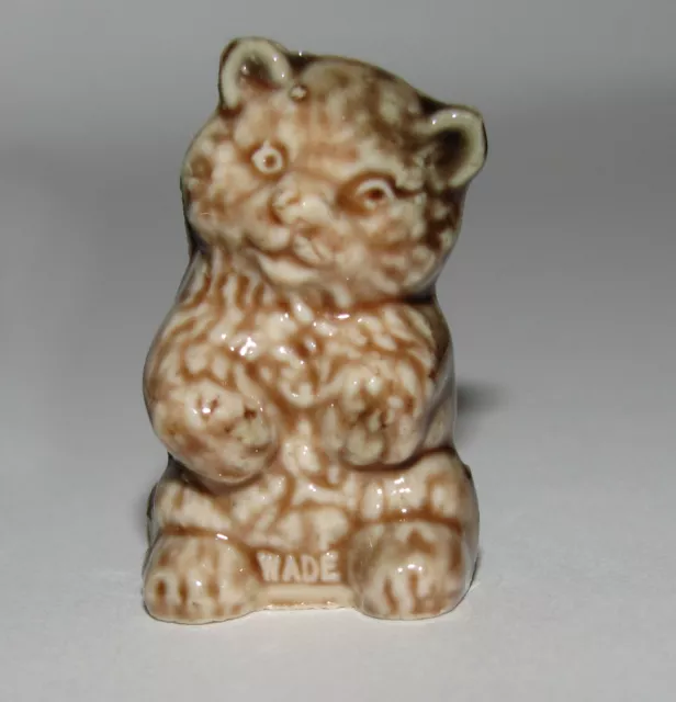 Vintage Wade England Porcelain Whimsies Figurine Bear Cub Red Rose Tea Premium