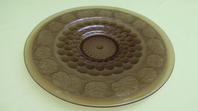 Plat Coupe Art Deco Vallerysthal J. A Stenger Verre Moulé Presse Modèle Pensées