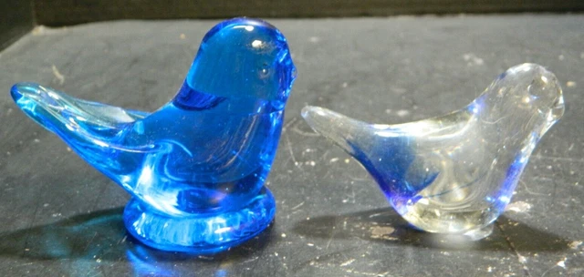 Vintage Lot of (2) Pieces Of Blue Art Glass Birds (1 Signed Leo Ward) Excellent