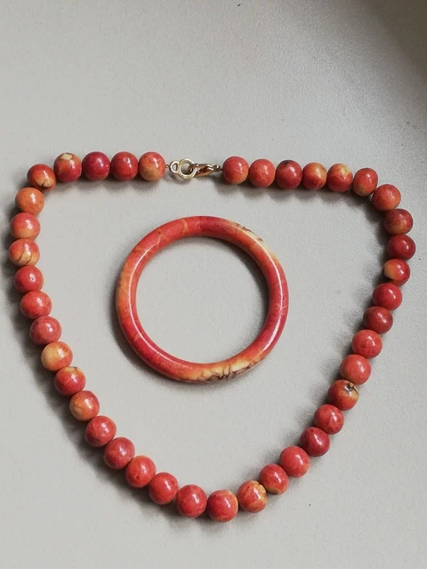 Bracelet Vintage Signé CARVEN - Décor Feuilles, Cabochons Vert Et Corail, Doré (Occasion Très Bon État)