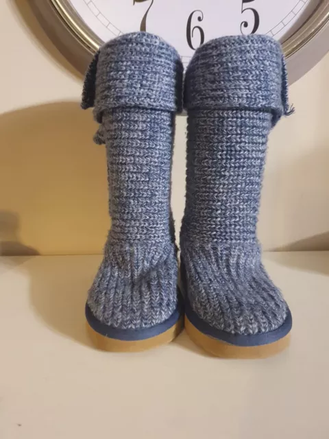GENUINE UGG BOOTS Blue Knitted Cardigan Style Size 3.5 15.00