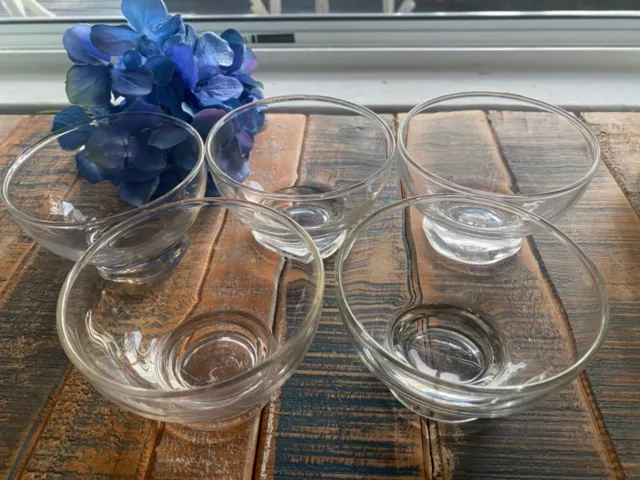 Vintage Footed dessert bowls - clear glass - set of 5