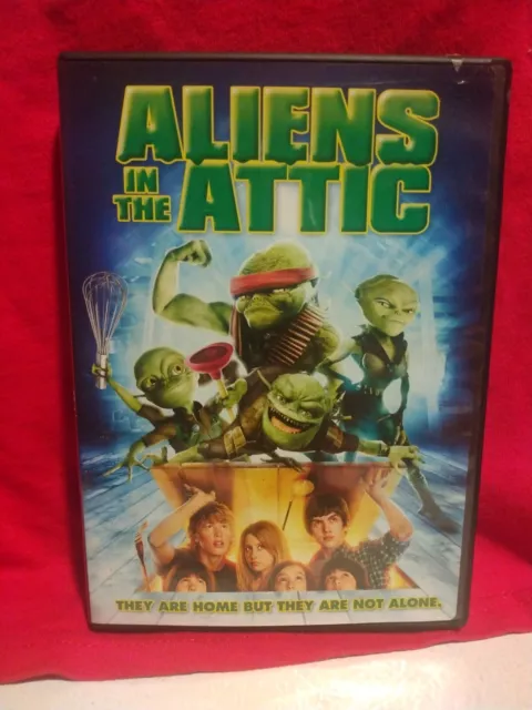 Aliens In Attic DVD Tested plays VG Rare OOP 2009 scifi kids movie PG