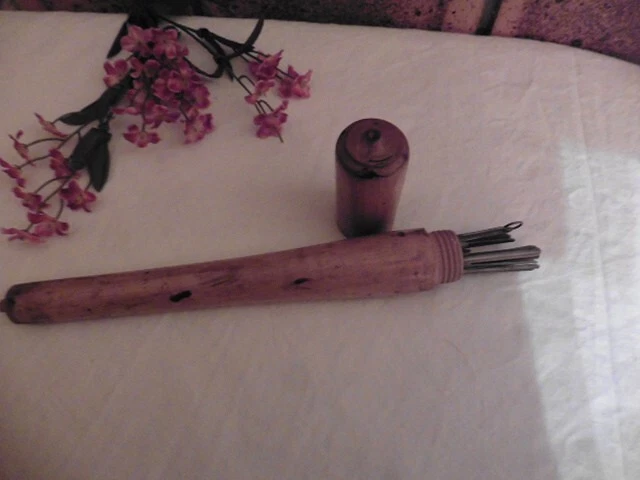 Ancienne Boîte De Rangement En Bois Pour Fournitures D'art - Avec Poignée