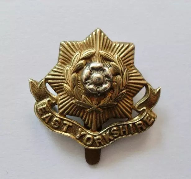 British Army Cap Badge. The East Yorkshire Regiment. ( 008. ).