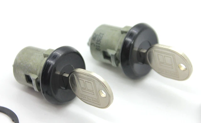 Black Door Lock Cylinder Set With Keys - For 82-93 Chevy S10, Sonoma, Blazer 3 thumbnail image