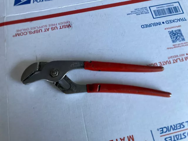 Snap On Tools USA 9” Adjustable Joint Pliers W/RED Comfort Grip Handles 90AP
