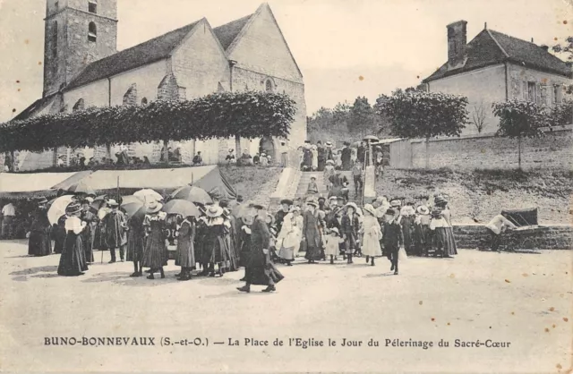 Cpa 91 Buno Bonnevaux / La Place De L'eglise Le Jour Du Pelerinage Du Sacre Coeu