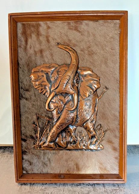 3 Tableaux En Cuivre Vintage Glastone – Reliefs D'éléphants Et Lions, Encadrés, 1975