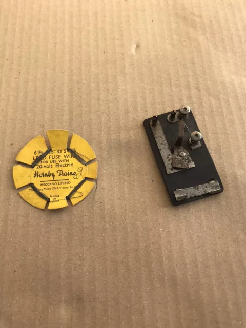 Hornby O Gauge Power Connecting Plate And Fuse wire