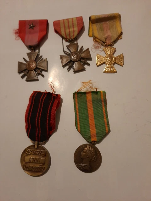 France et Belgique - Lot de 5 médailles (réductions