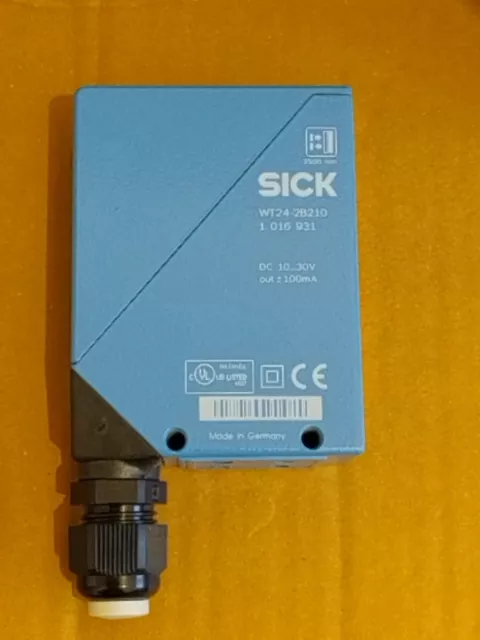 SICK WT24-2B210 Photoelectric sensor UK Stock