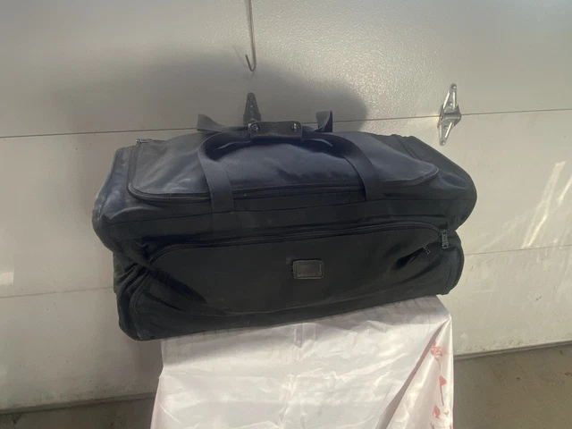 Tumi 2252D3 Wheeled Duffle Ballistic Nylon 14x14x28 Luggage Travel Bag