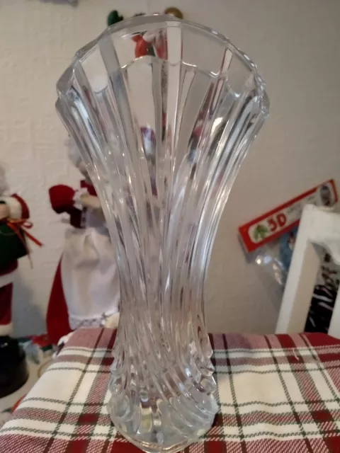 Vintage Mikasa Flores Crystal Glass Fan Shaped Vase