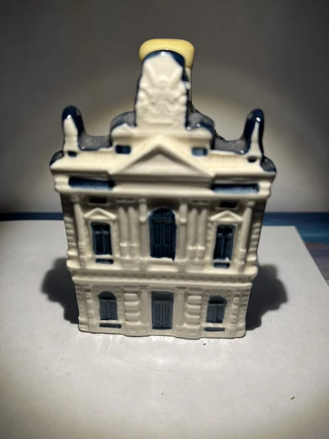 KLM Bols Blue Delft Miniature House - Number 86, 1575.