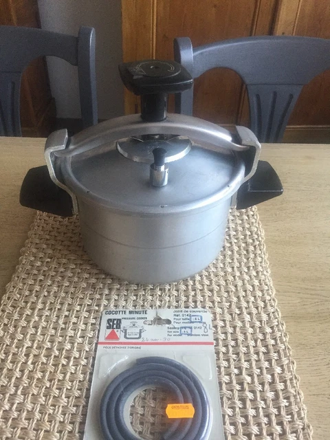 RARE COCOTTE MINUTE SEB en aluminium 5,5 L verte EUR 120,00 - FR