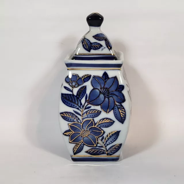 VTG Porcelain Floral Ginger Jar Blue White Gold Lid Oriental Asian Granny Cottag