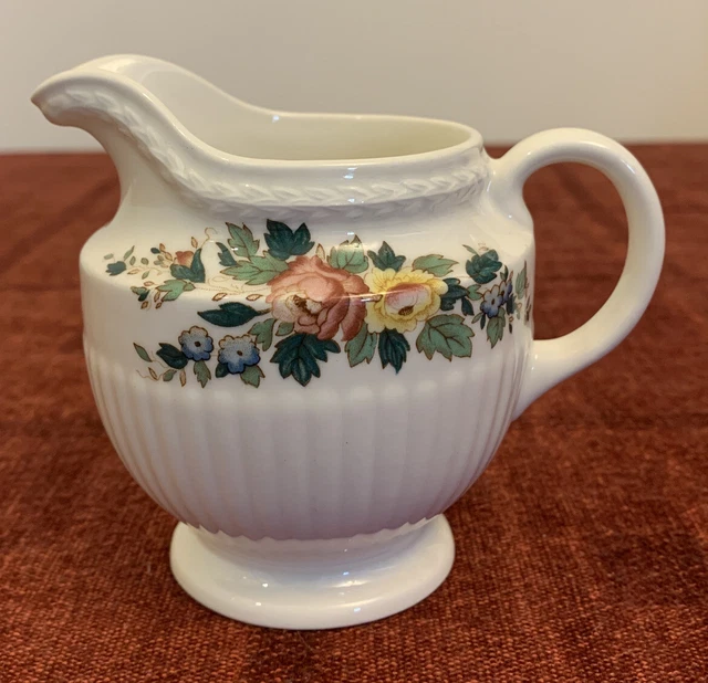 Wedgwood Of Etruria & Barlaston Conway Milk Jug / Creamer 9.5cm Tall
