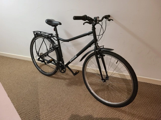 B TWIN RIVERSIDE 100 Hybrid Bike 7spd Medium Size Frame 85.00
