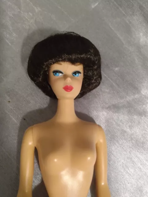 Barbie Vintage Reproduction Bubblecut Brunette Barbie