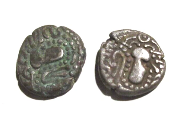 India Gujarat Chanlukya LOT of 2 AR-Units India Gujarat Chanlukya LOT of 2 AR-Units