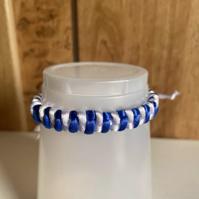 NICARAGUA Bracelet #06 Handcrafted Pulsera AZUL & BLACO Hecha de Satin Nylon