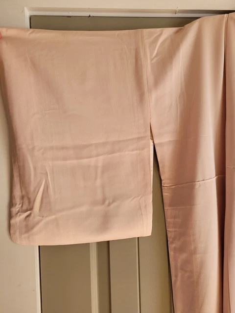 Light Pink Hand-painted Vintage Japanese 100% Silk Kimono 3