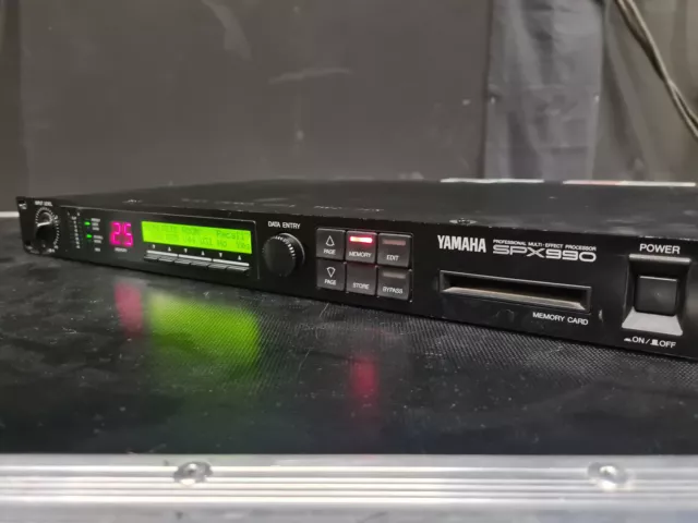 Yamaha SPX990 Professional Multi-Effect Processor