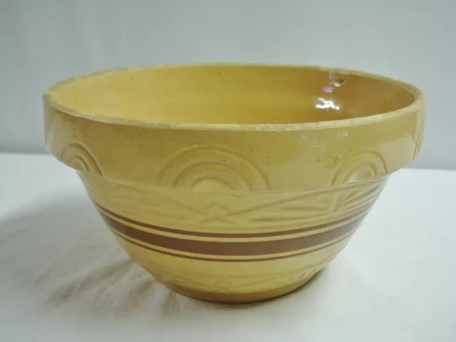 RRPCo Robinson Ransbottom Roseville OH Pottery 10" Mixing Bowl #305 Yellow Ware