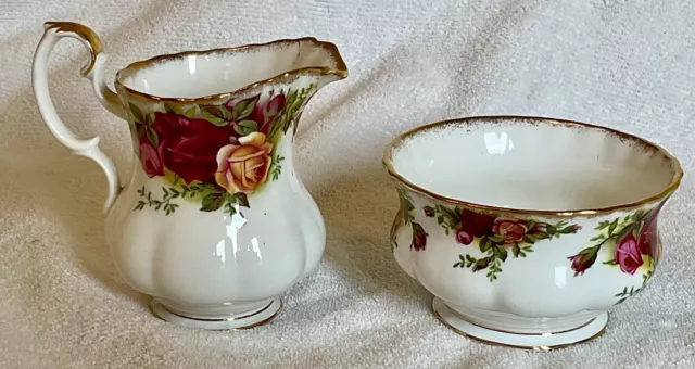 Vintage Royal Albert Old Country Rose Small Sugar Bowl & Milk Jug 1962 - 74