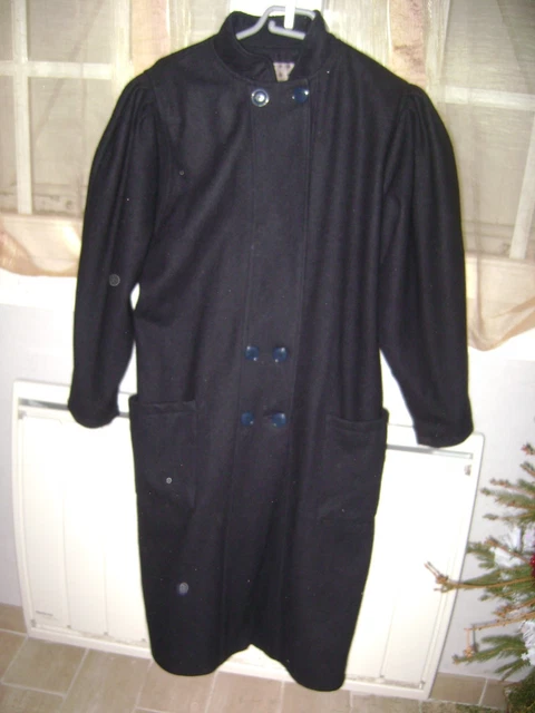 Manteau en laine femme bleu marine taille 36 d'occasion. 80 % laine. Bon état !