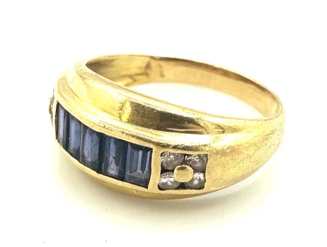 Bague Or Blanc 18 Carats Sertie De Saphirs Et Diamants - 0,33 Carat, 5,79 G, Occasion